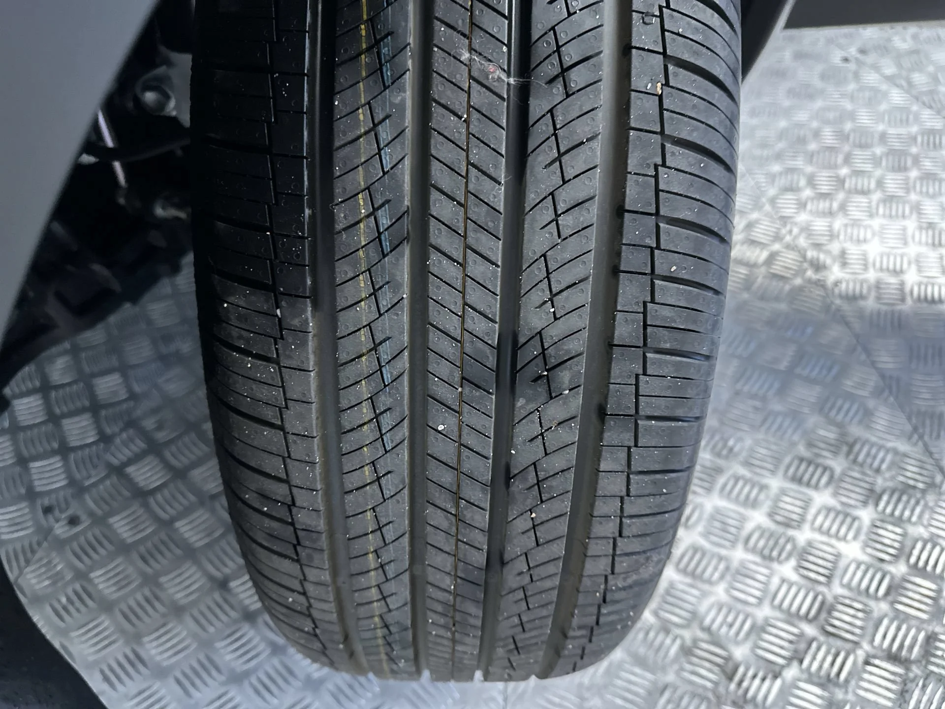 New 2026 Graphite Gray Mitsubishi SE image 28