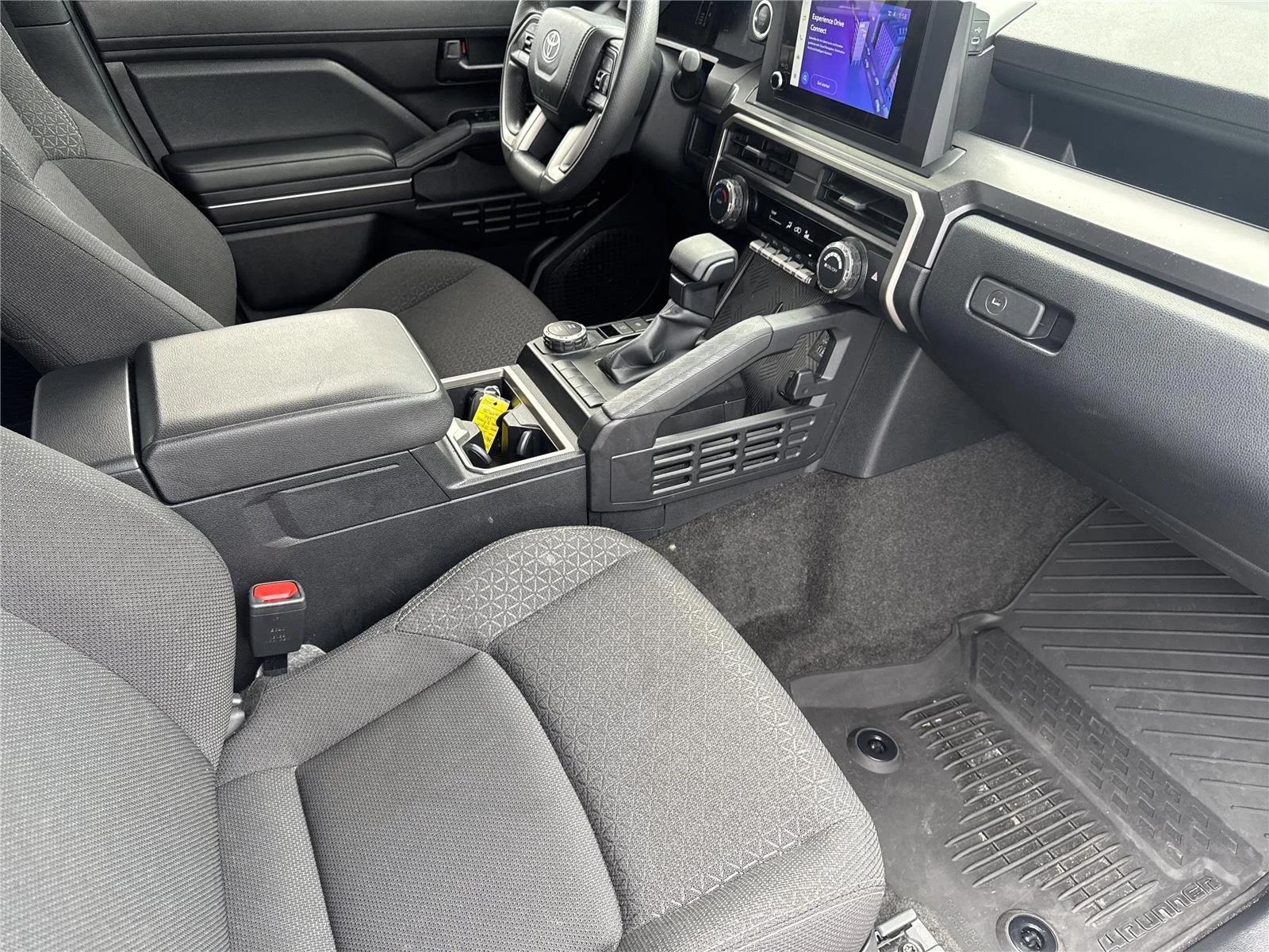 Used 2025 Ice Cap Toyota SR5 image 34