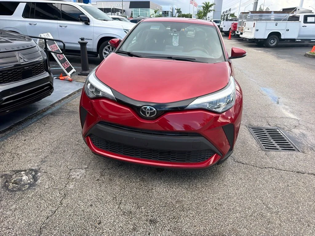 Used 2021 Red Toyota XLE image 2