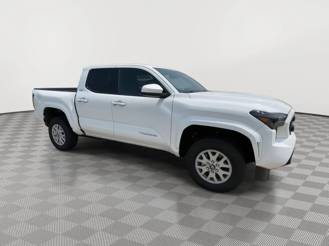 2025 Toyota Tacoma SR5 - Photo 5