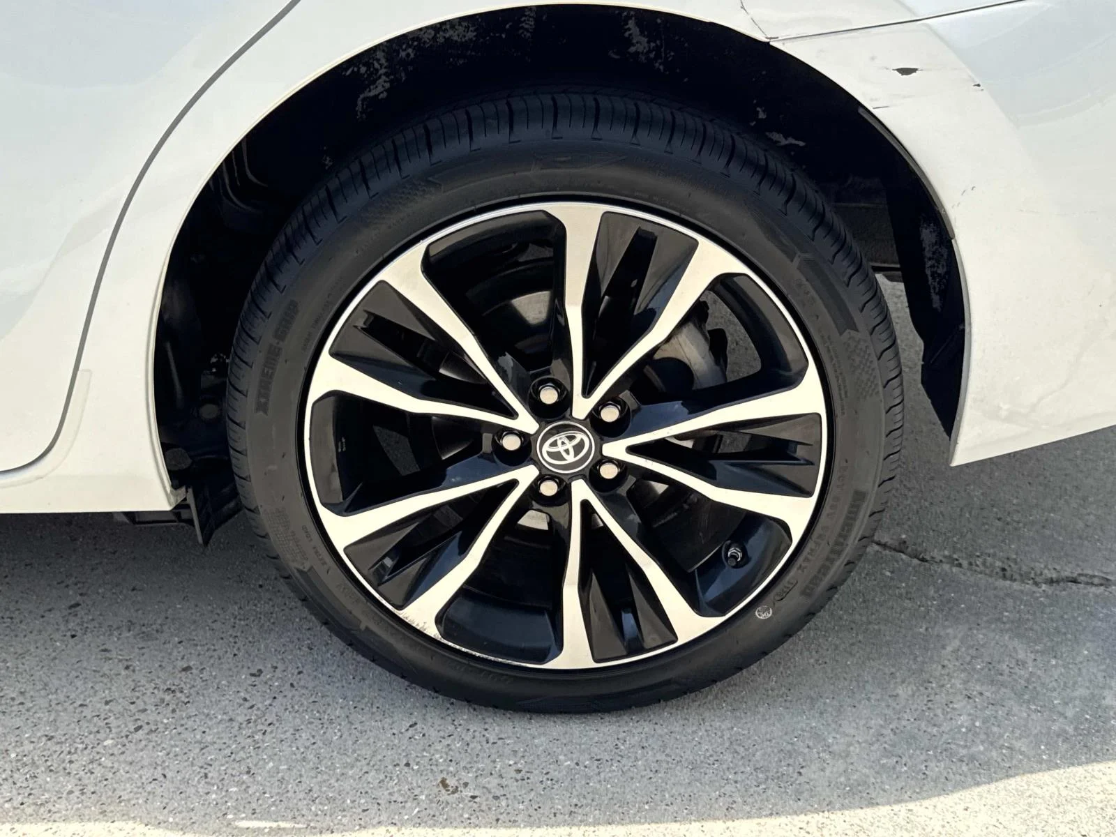 Used 2019 Super White Toyota LE image 4