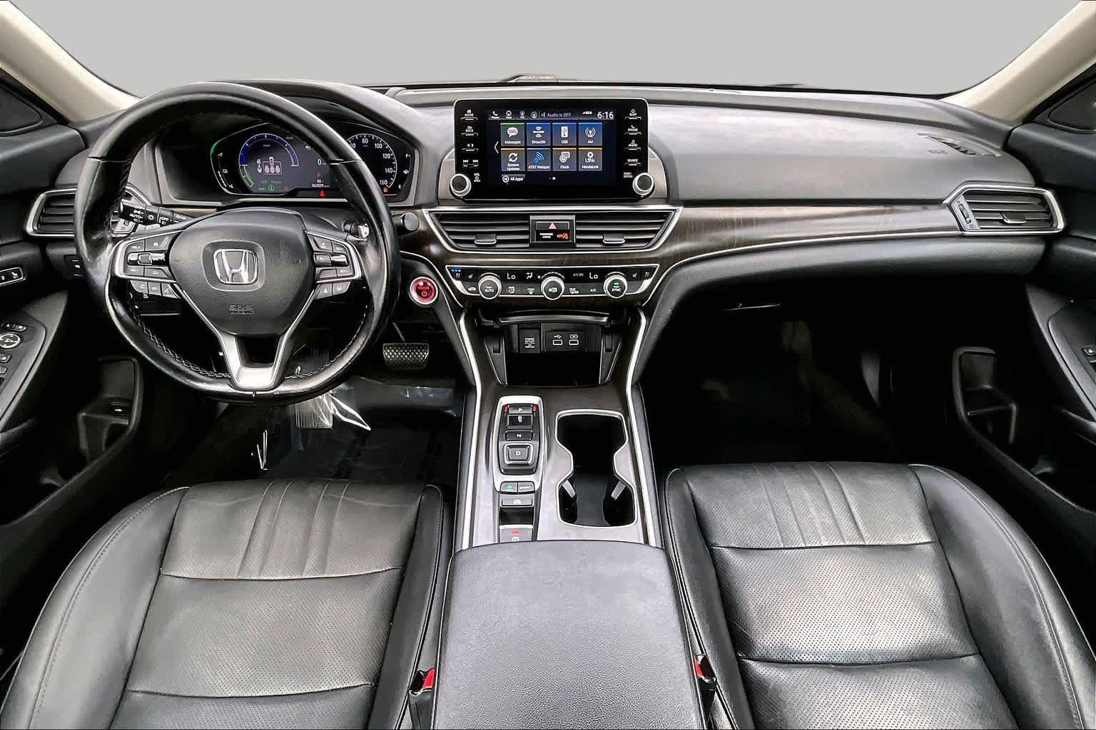 Used 2022 Sonic Gray Pearl Honda Touring image 16