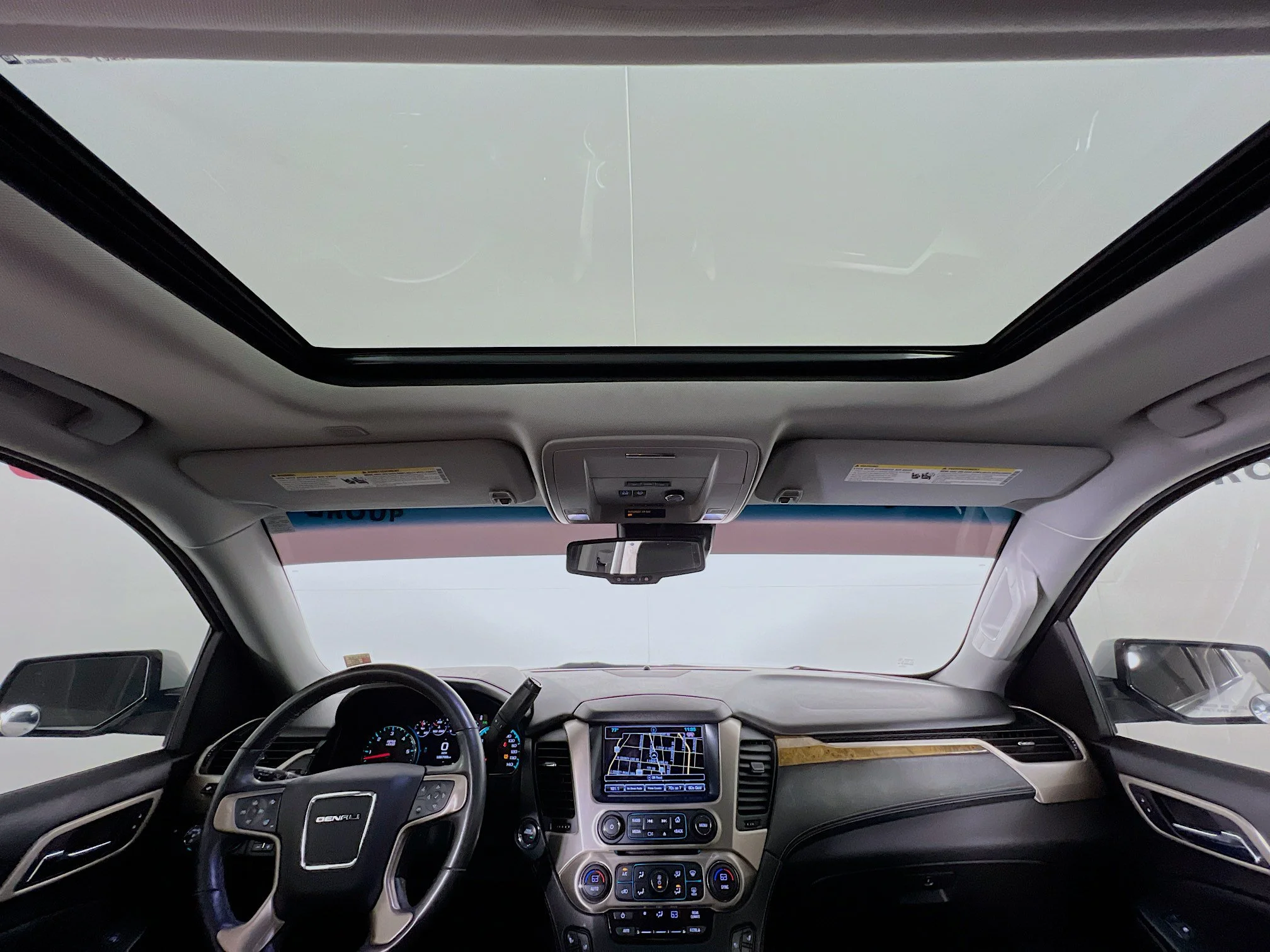 2017 GMC Yukon XL Denali - Photo 26