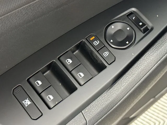 New 2027 Gravity Gray Kia LX image 13