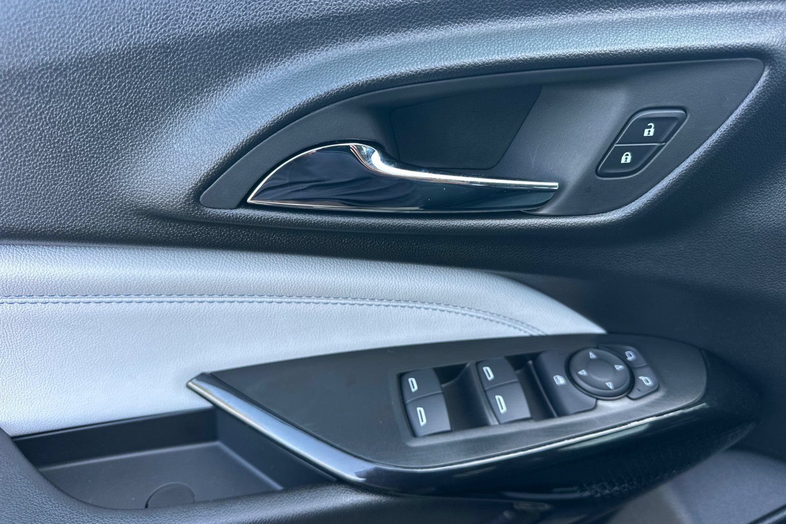 New 2026 Mosaic Black Metallic Chevrolet LT image 11