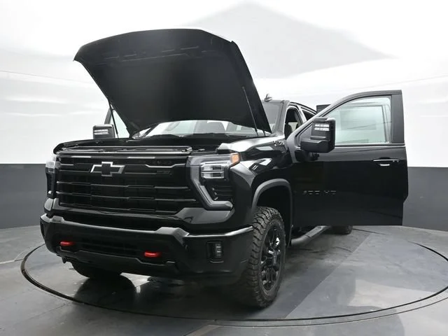 New 2026 Black Chevrolet LT image 30