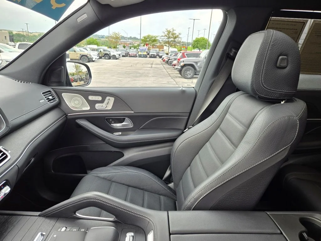 Used 2024 Black Mercedes-Benz GLS 450 image 25