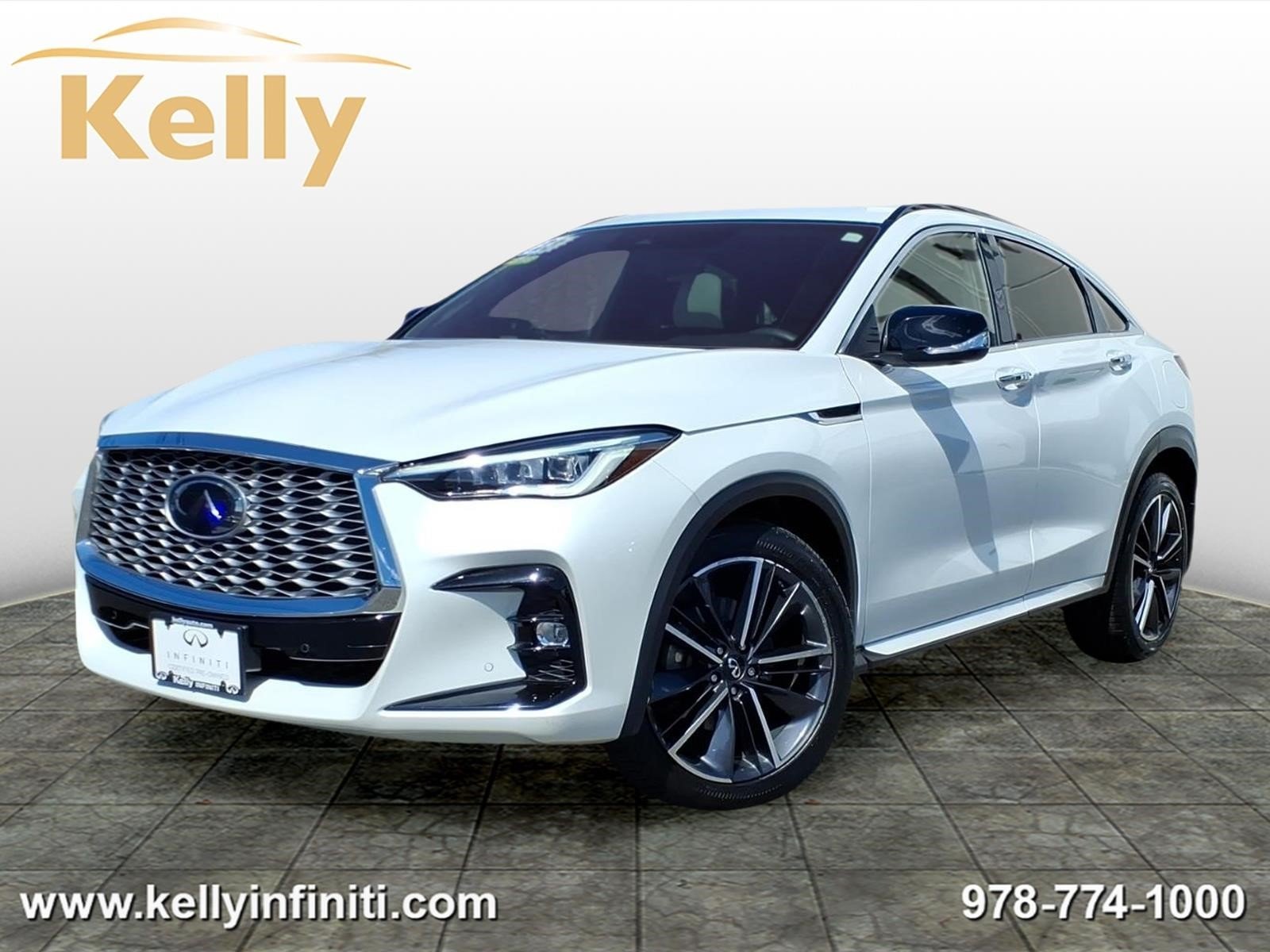 2023 INFINITI QX55 Essential
