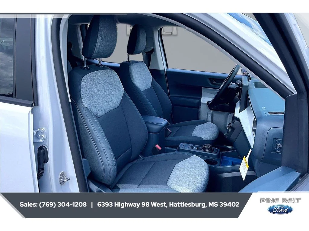 New 2026 Oxford White Ford XLT image 6