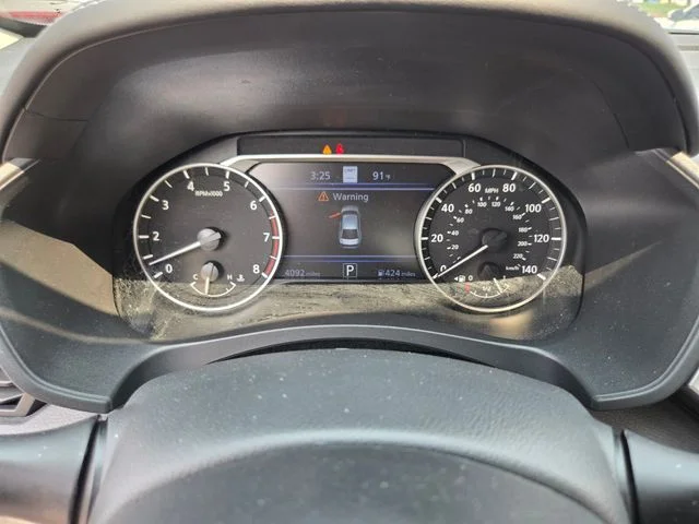 Used 2025 White Nissan 2.5 SV image 32