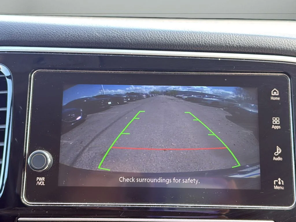 Used 2019  Mitsubishi SEL image 15