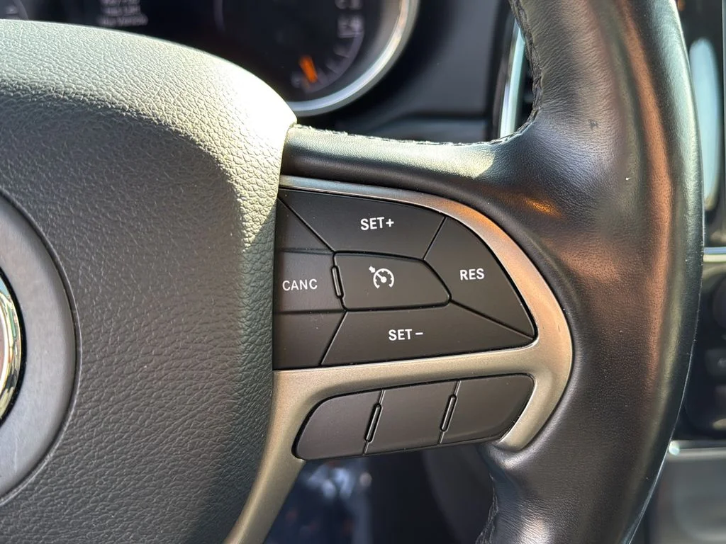 Used 2021 Black Jeep Limited image 20