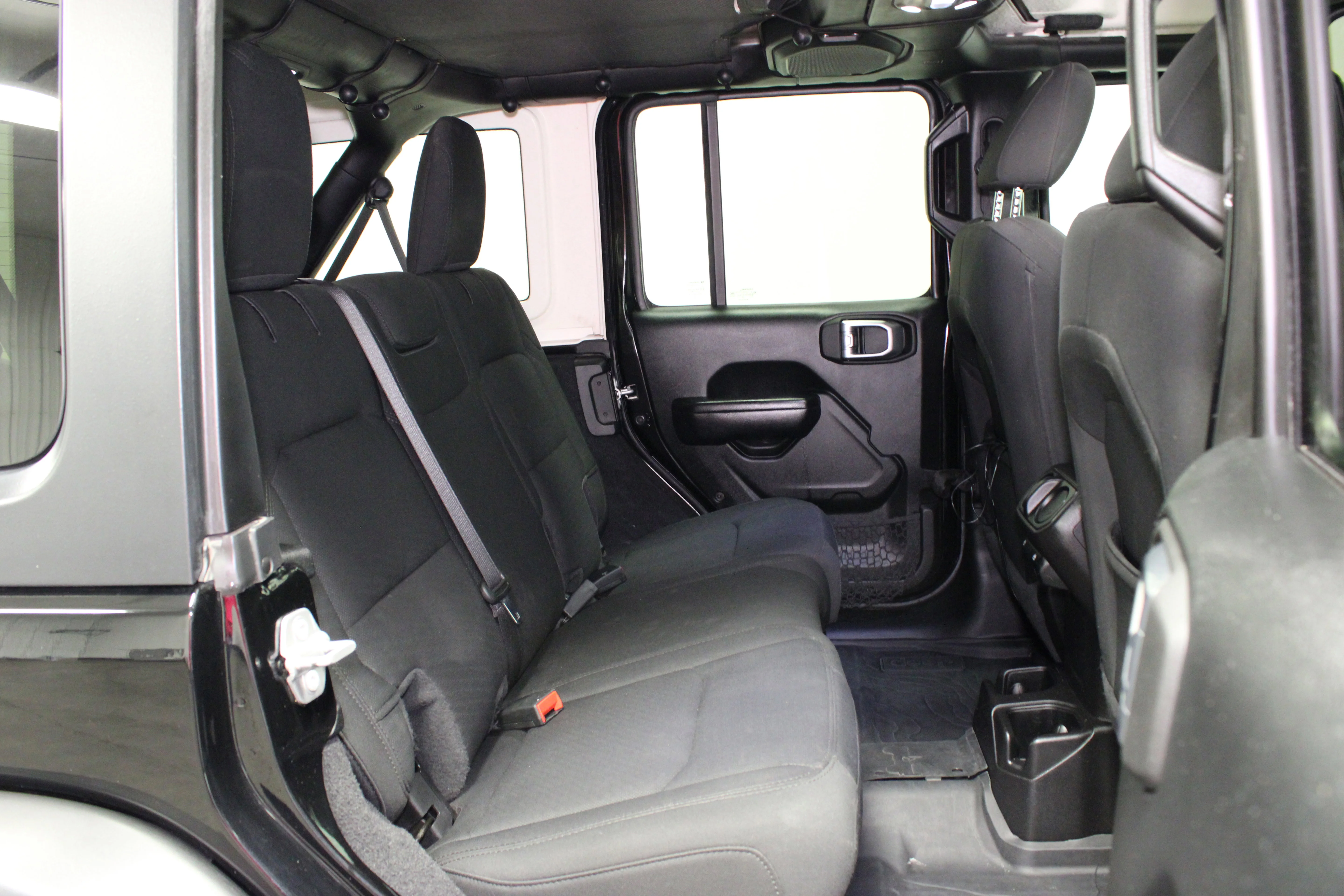Used 2021 Black Clearcoat Jeep Sport image 17