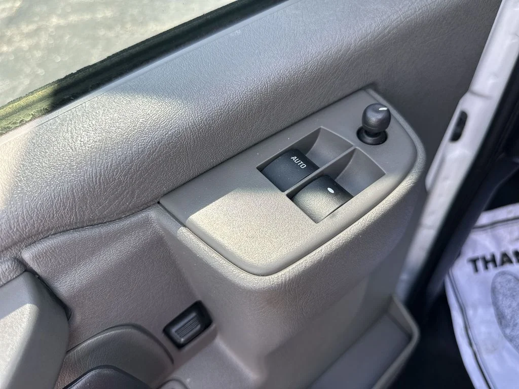 Used 2023 White Chevrolet LT image 18