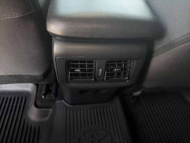 2025 Toyota RAV4 LE - Photo 22