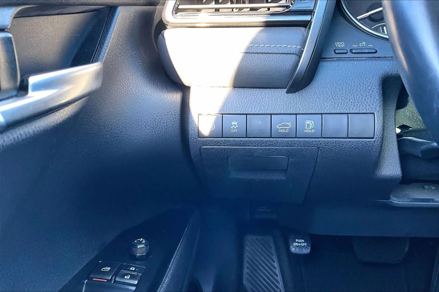 Used 2019 Galactic Aqua Mica Toyota SE image 30