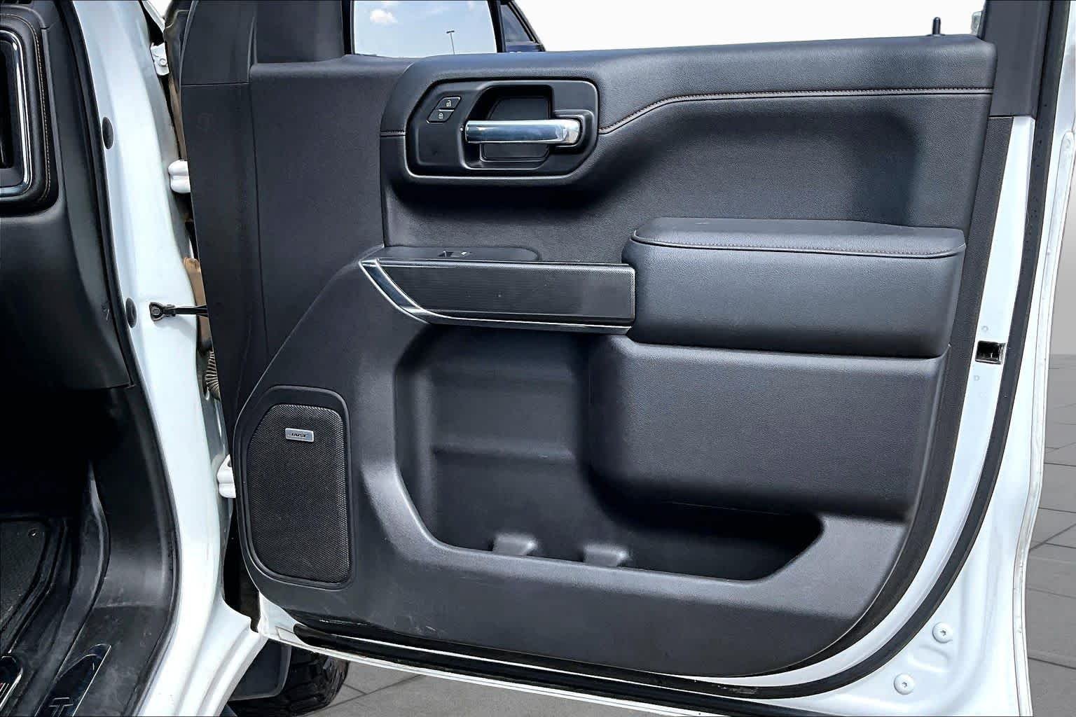 Used 2021 Summit White GMC AT4 image 22