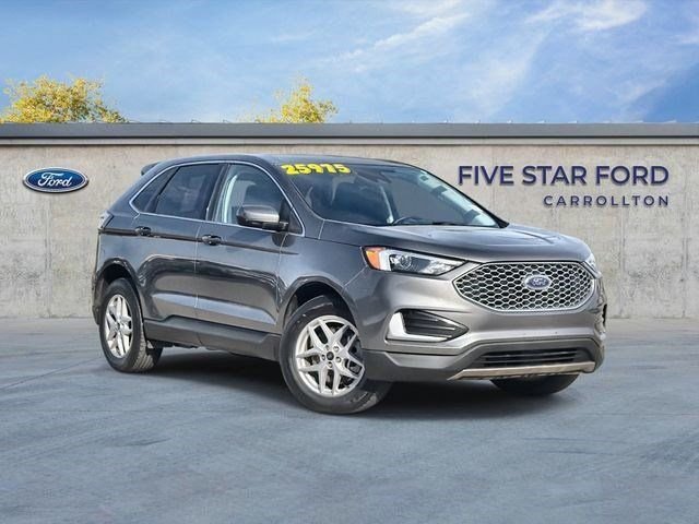 Used 2024 Gray Ford SEL image 1