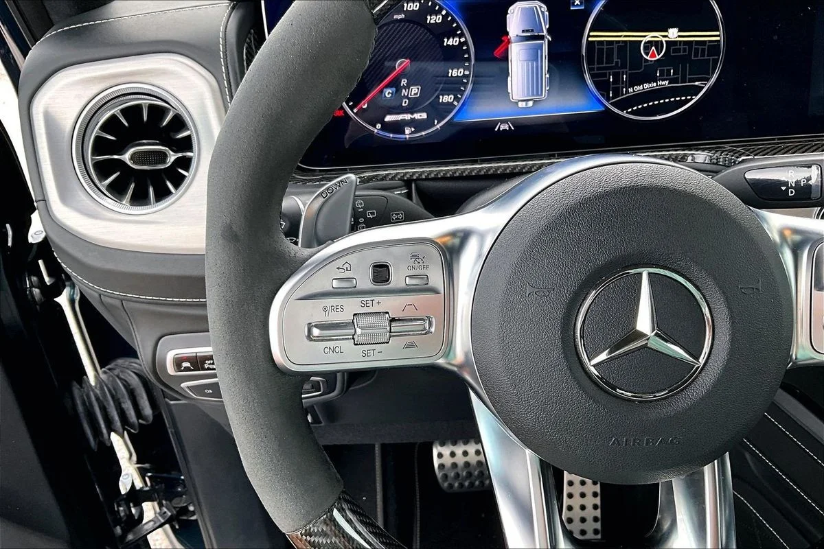 Used 2023 Teal Mercedes-Benz 4MATIC® image 11