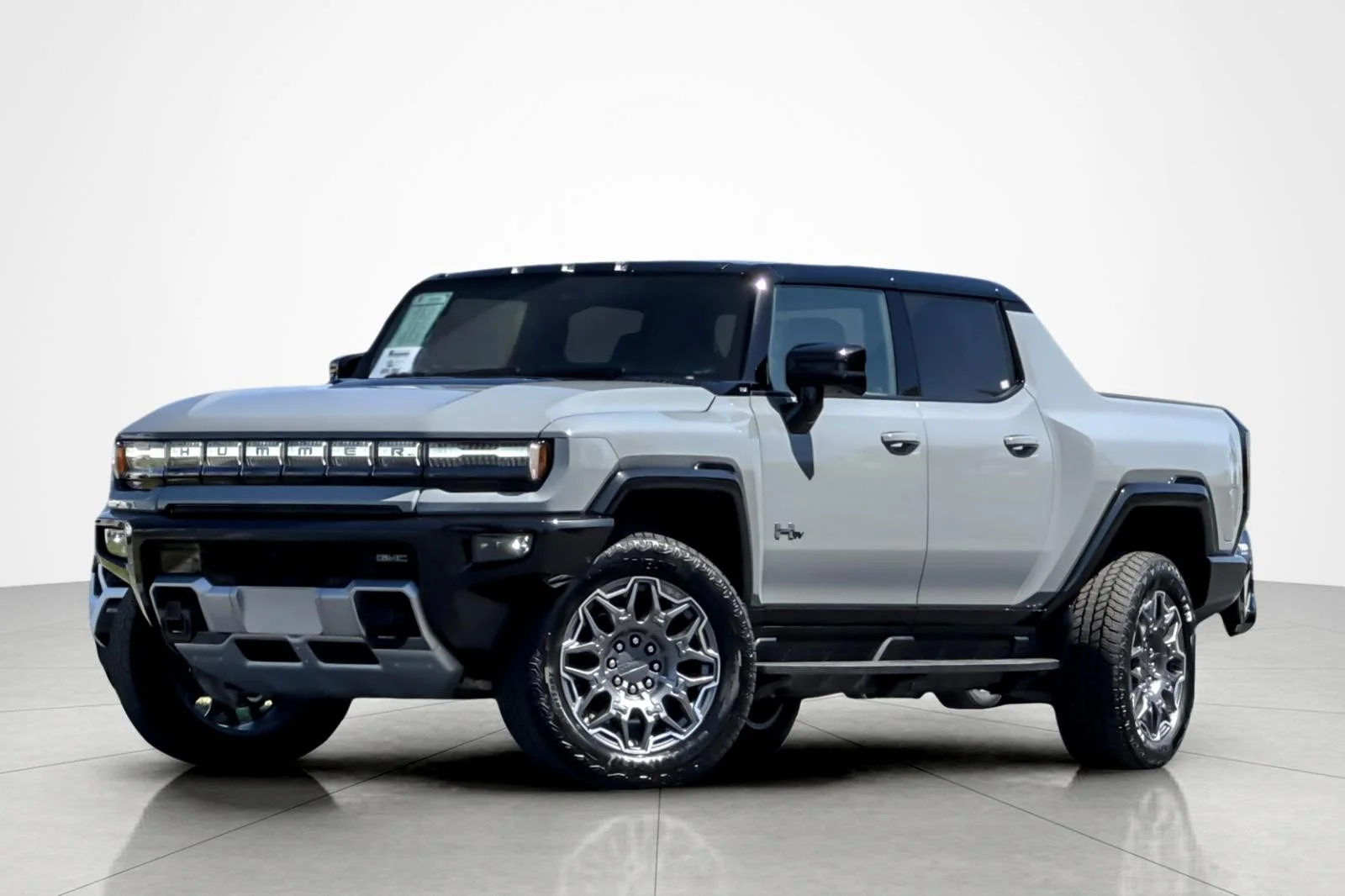 Used 2026 METEORITE METALLIC GMC 3X image 1