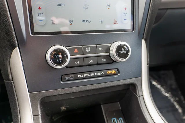 Used 2023 Gray Ford SEL image 25