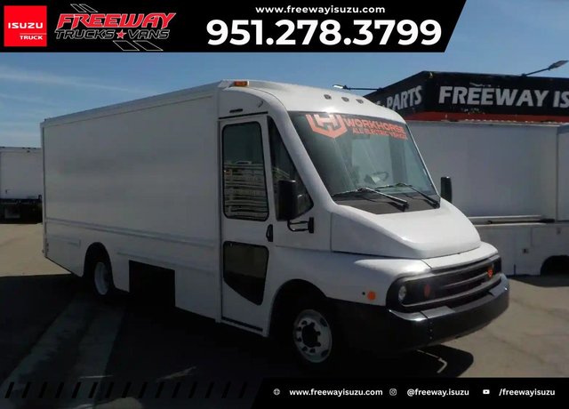 New 2024 WORKHORSE CLS 5/6 BEV STEP VAN in Corona #EV-1004 | Freeway Isuzu