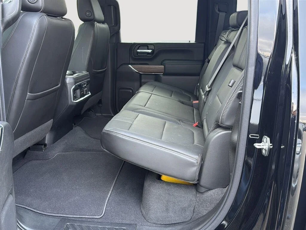 Used 2020 BLACK Chevrolet High Country image 3