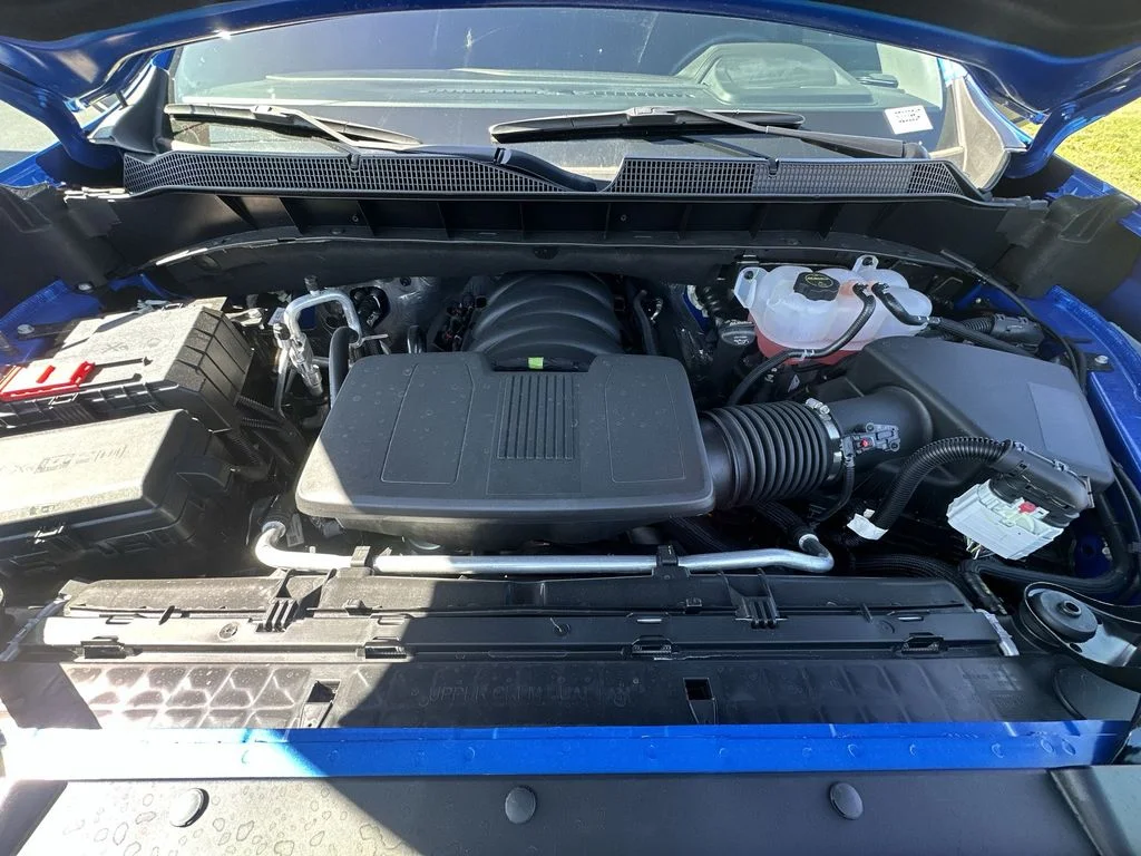 Used 2025 Blue Chevrolet RST image 25