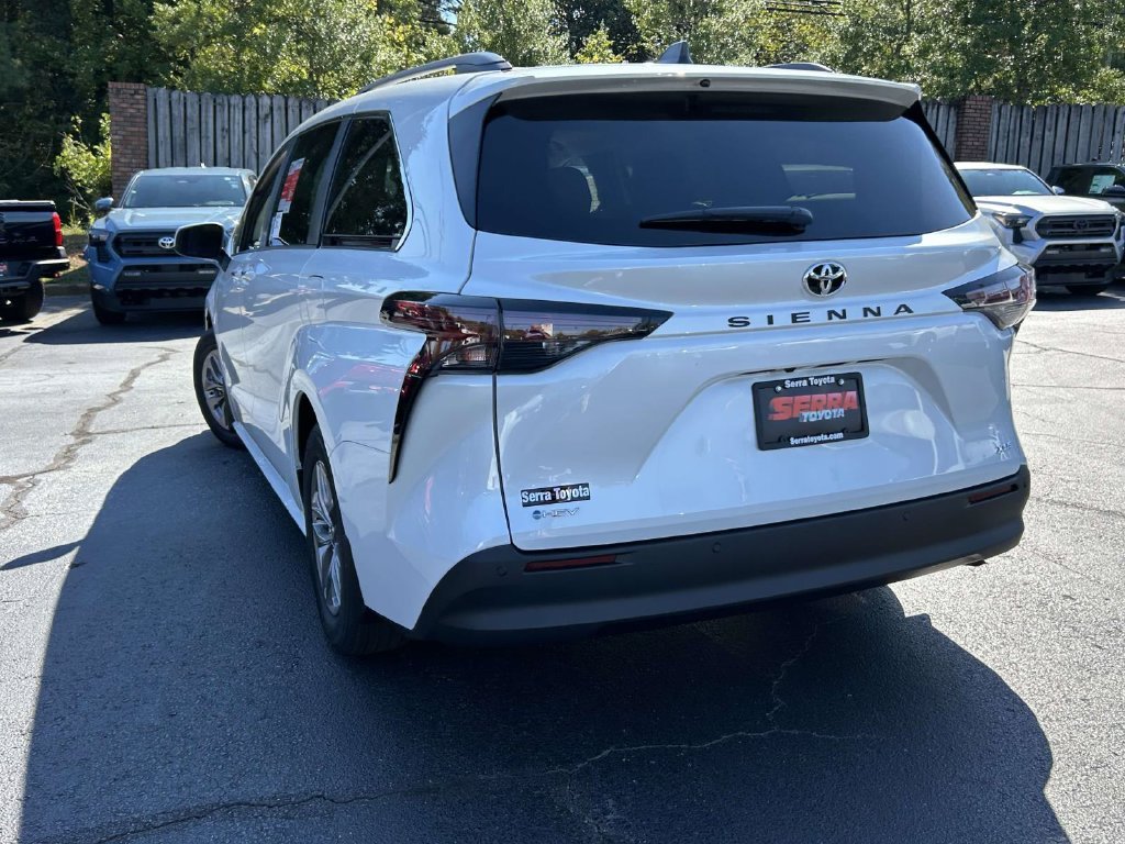 New 2026 Wind Chill Pearl Toyota XLE image 5