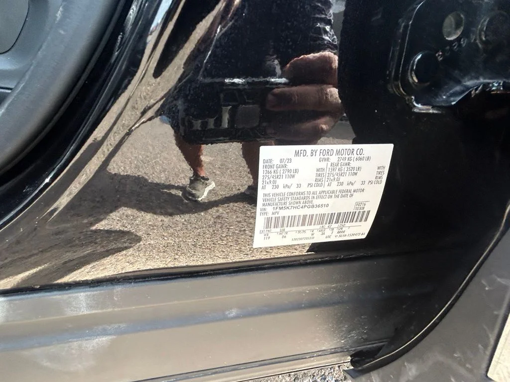 Used 2023 Black Ford Platinum image 9