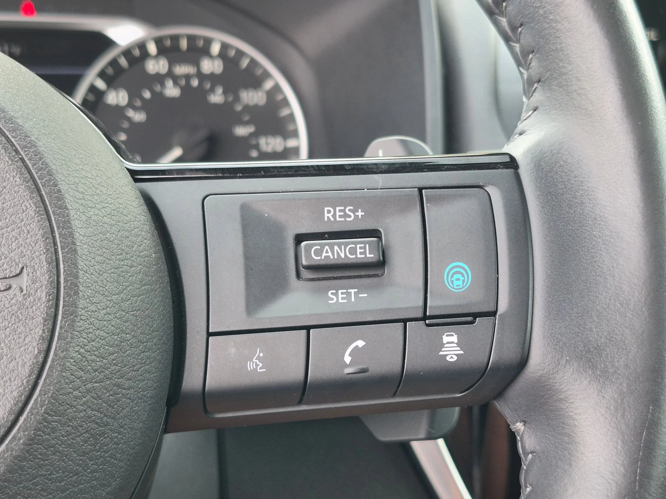 Used 2022 Boulder Gray Pearl Nissan SL image 16