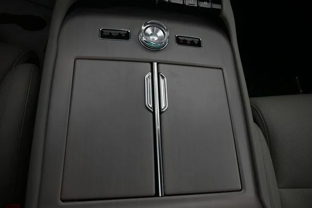 Used 2025 Blue Lincoln Reserve image 20