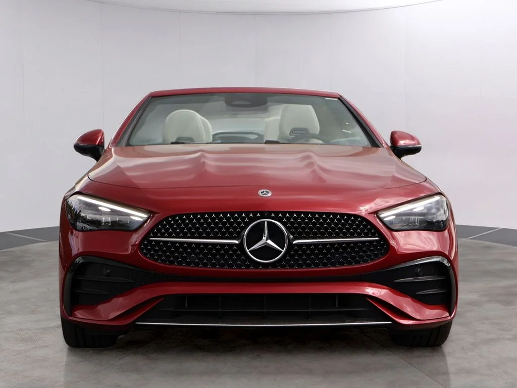 New 2026 MANUFAKTUR Patagonia Red Mercedes-Benz CLE 300 image 2
