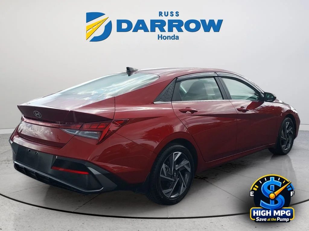 Used 2024 Red Hyundai SEL image 5