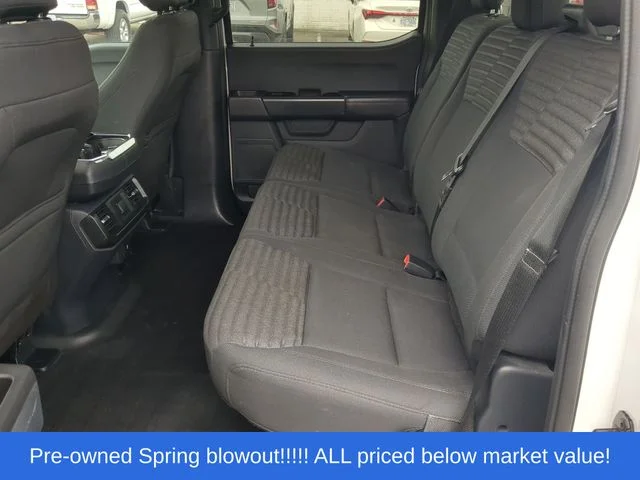 Used 2021 White Ford XL image 36