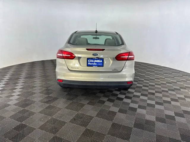 Used 2016  Ford SE image 7