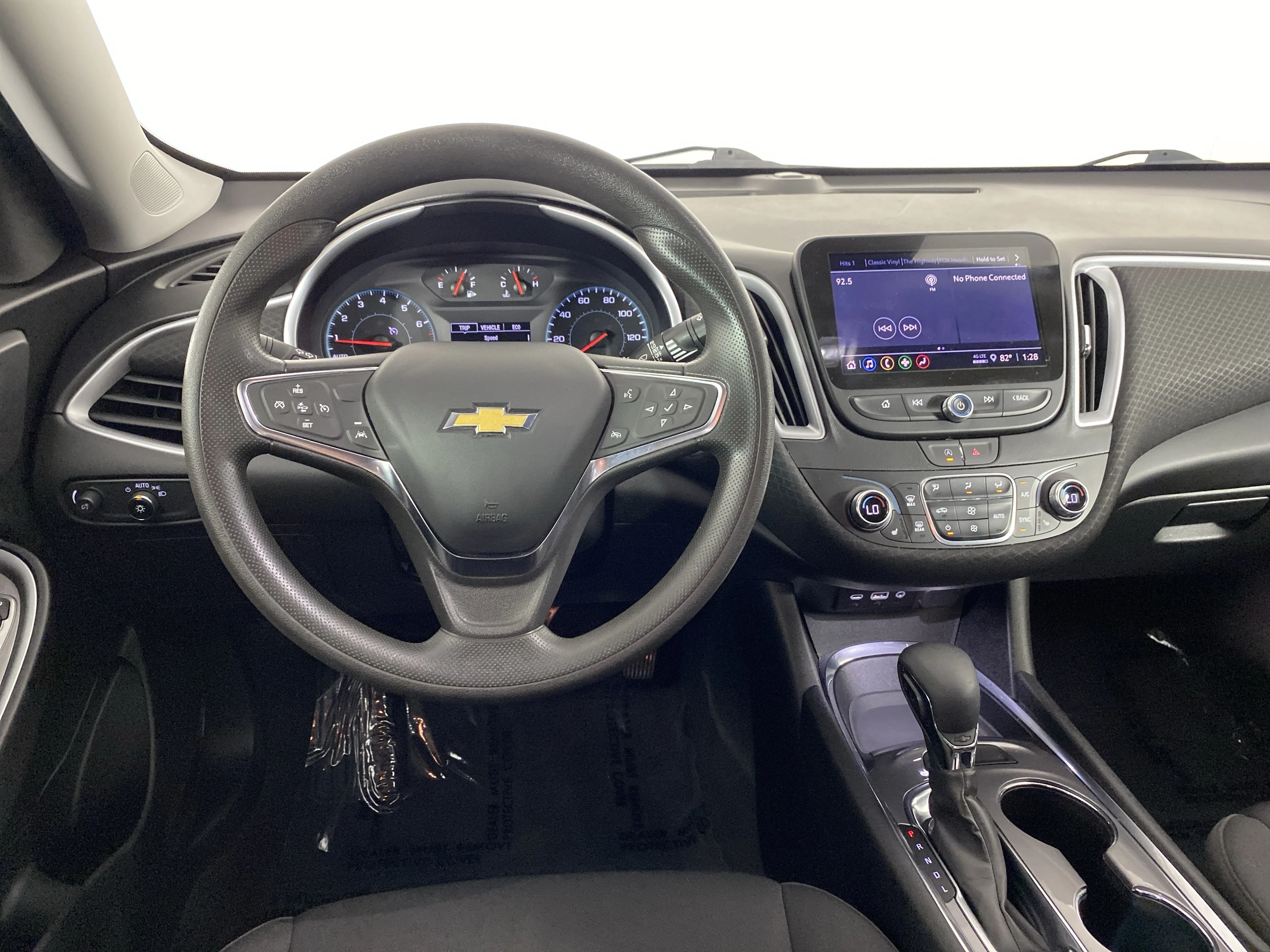 Used 2023 Summit White Chevrolet LT image 18