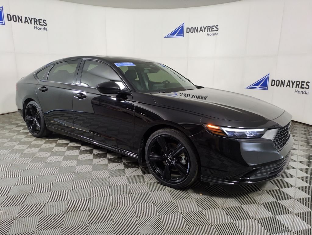Used 2025  Honda Sport-L image 7