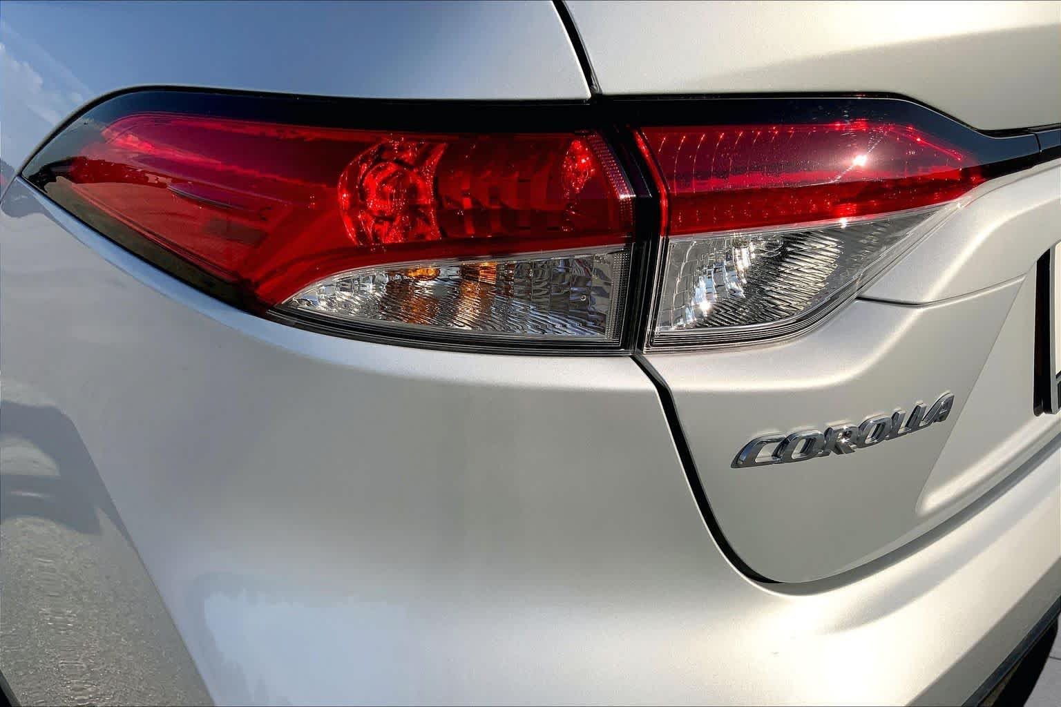 Certified Used 2026 Classic Silver Metallic Toyota SE image 28