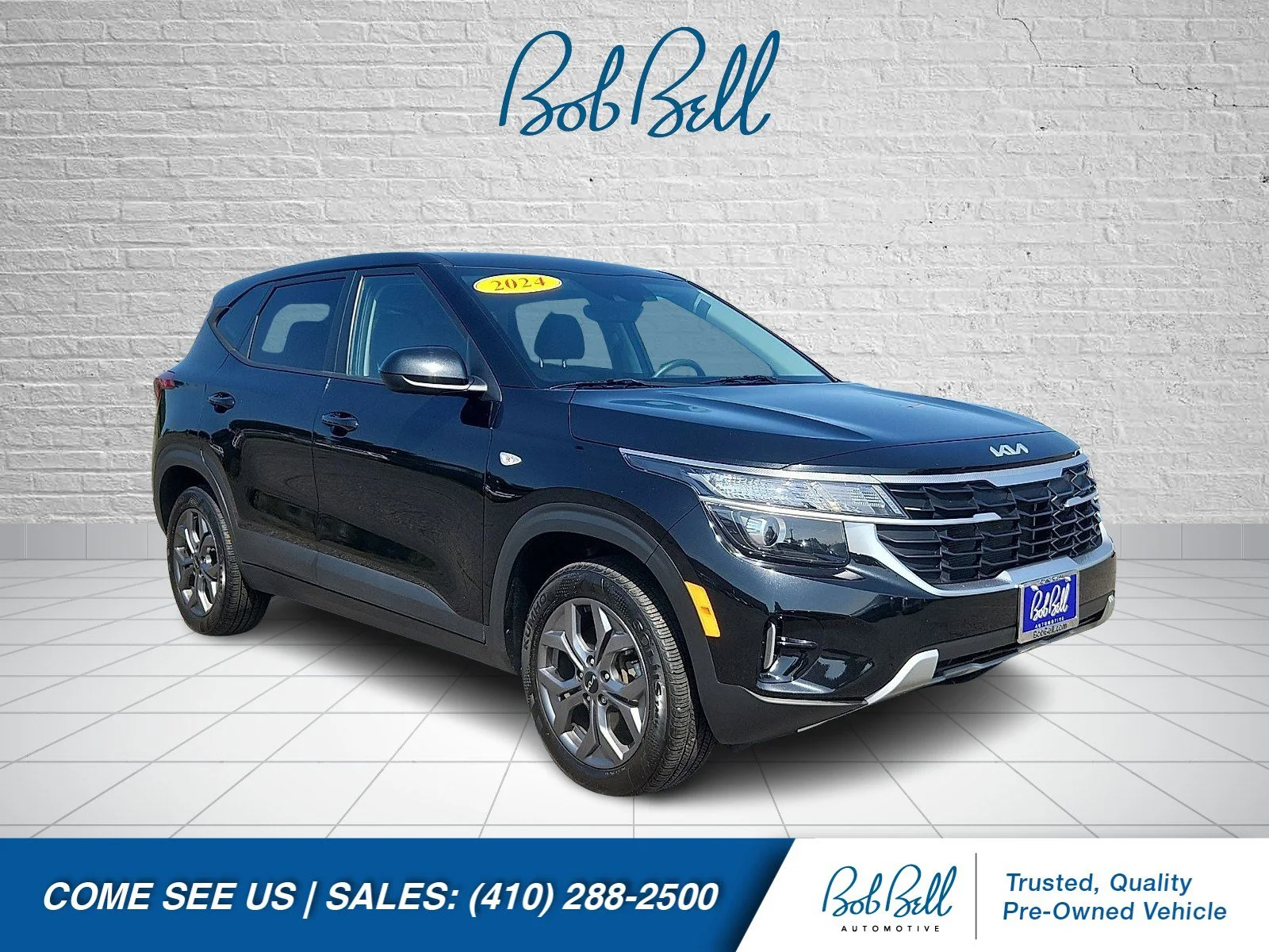 Used 2024 Black Kia LX image 1