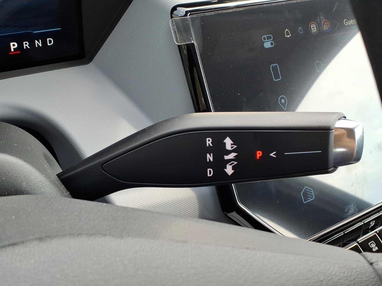 2027 Chevrolet Bolt LT - Photo 9