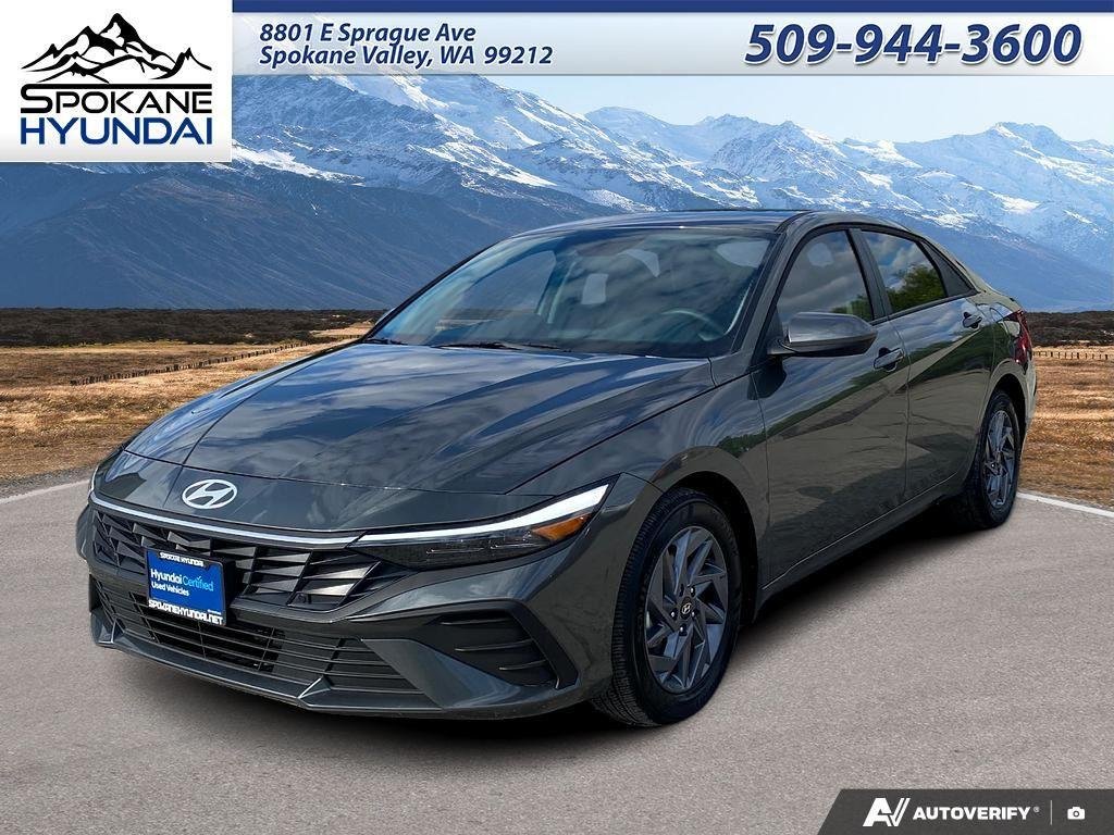 2026 Hyundai Elantra 1.6 HEV Blue's photo