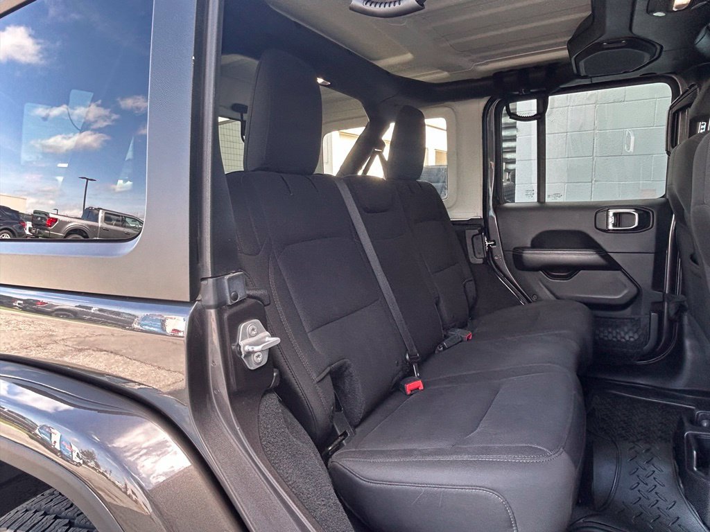 Used 2018 Gray Jeep Unlimited Sahara image 32