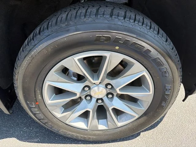 Used 2021 NORTHSKY BLUE METALLIC Chevrolet High Country image 12