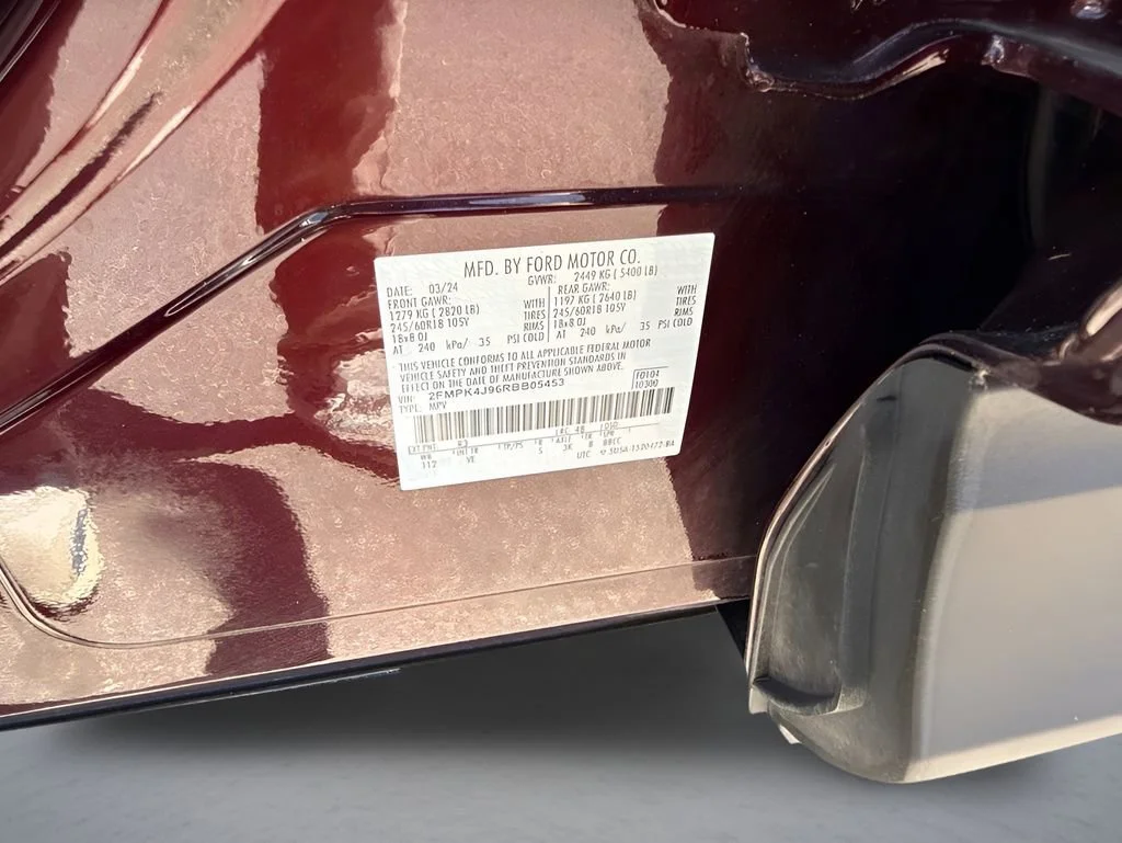Used 2024 Red Ford SEL image 28