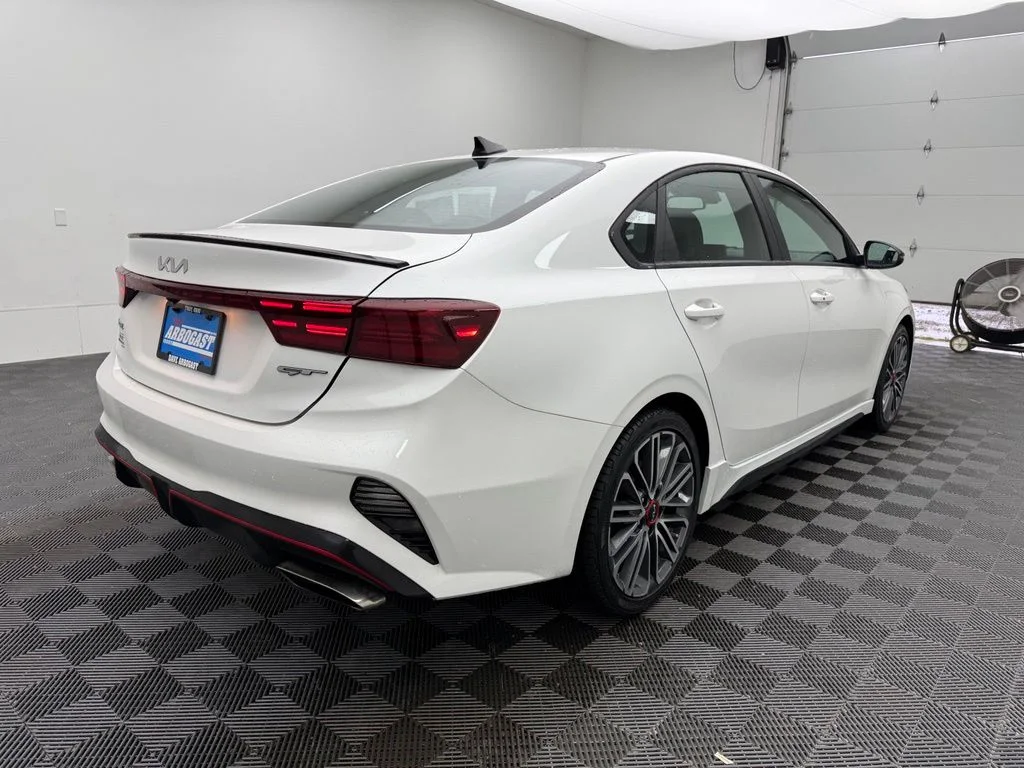 Used 2023 White Kia GT image 8