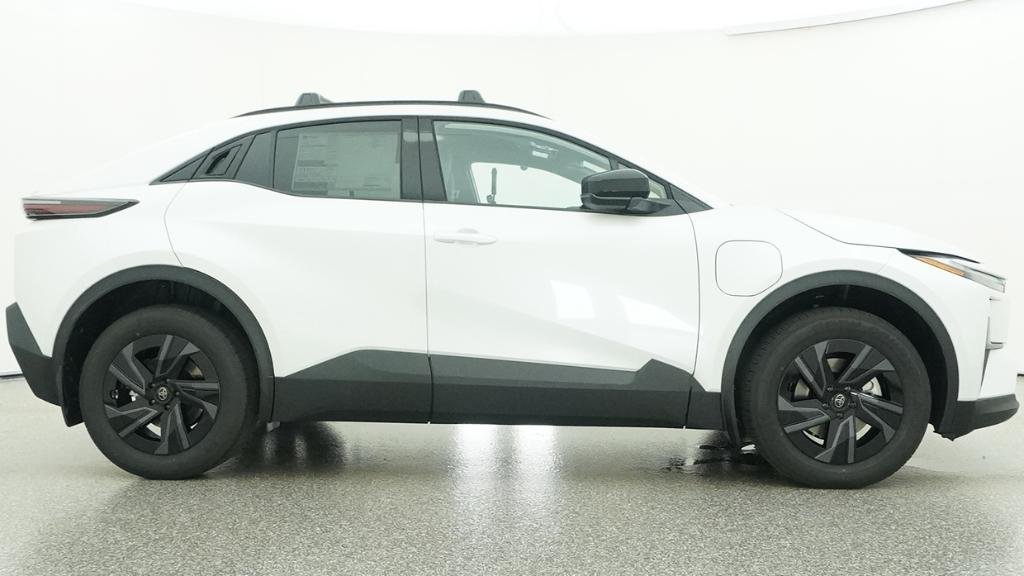 New 2026 Wind Chill Pearl Toyota SE image 62