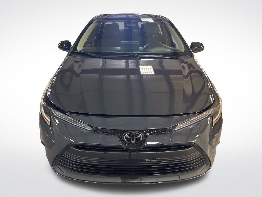 Certified Used 2025  Toyota LE image 8