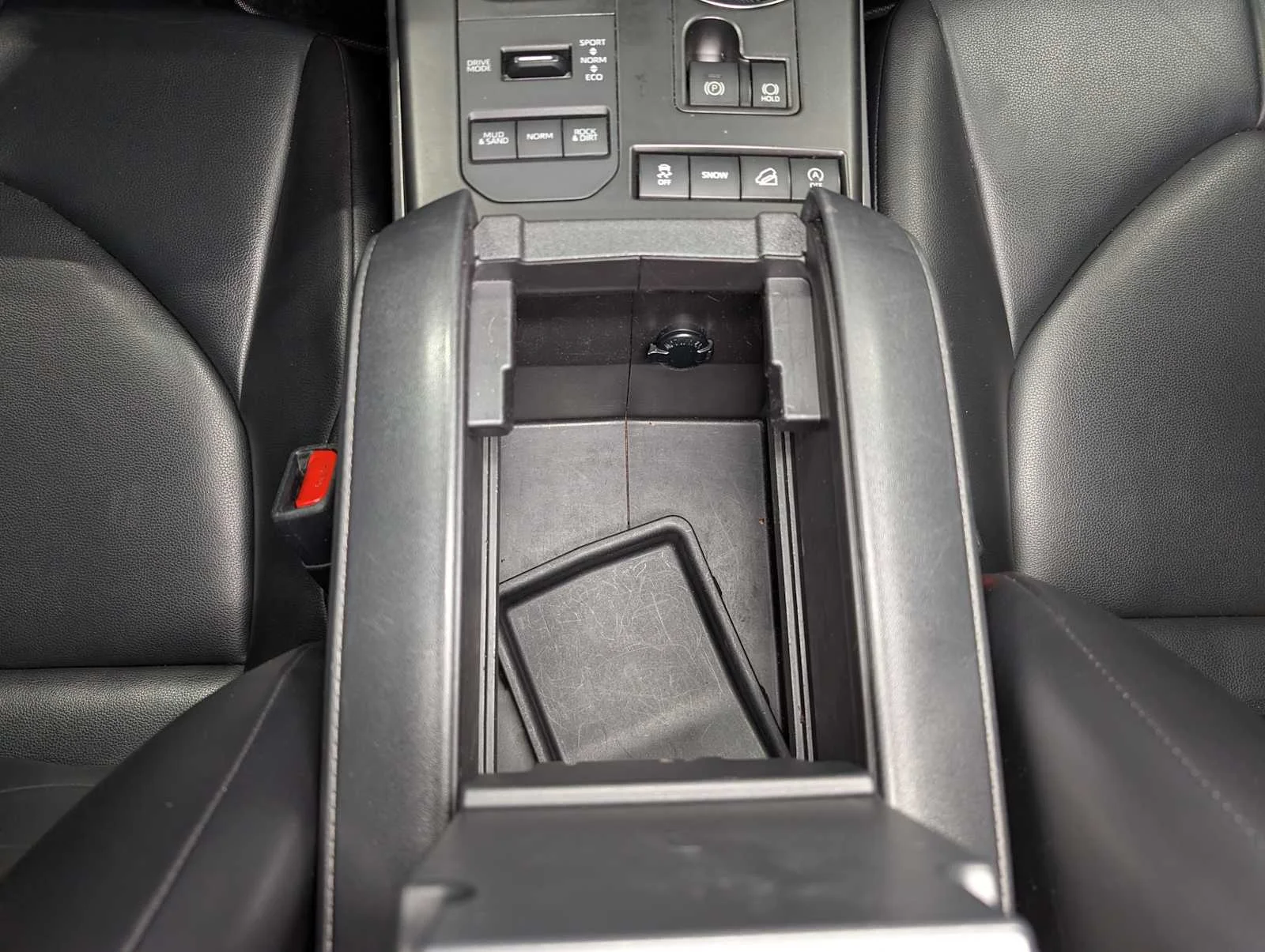 Used 2021 Magnetic Gray Metallic Toyota XLE image 21