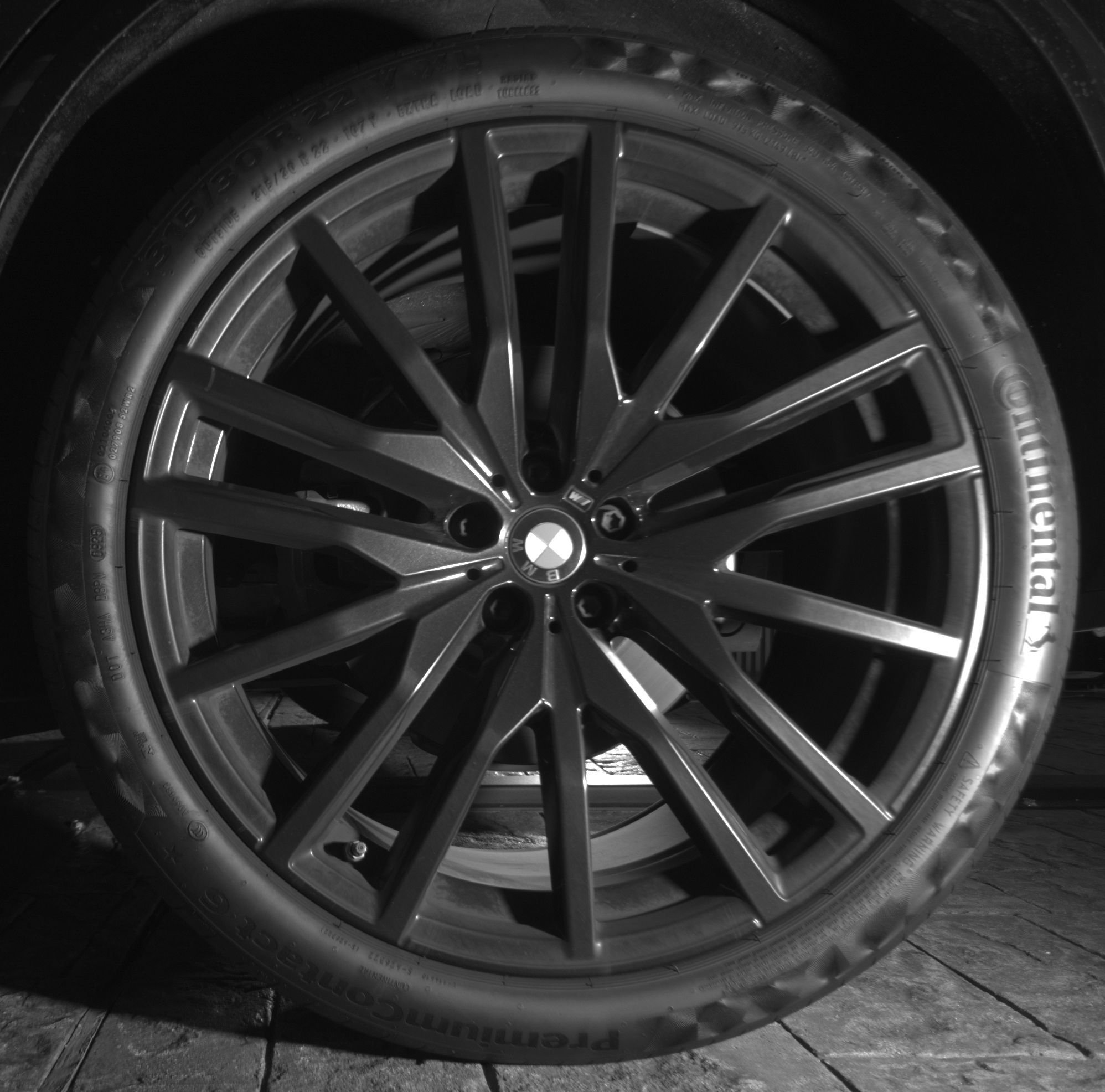 Used 2022 Black BMW sDrive40i image 13
